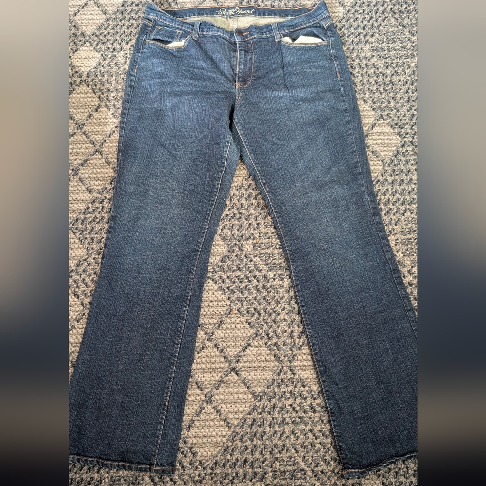 Old Navy Women's Boot Cut Jeans in Blue